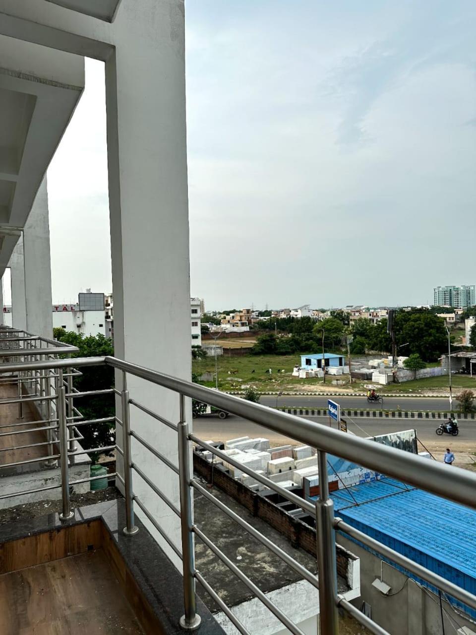 Grand Pearl Hotel & Banquet Lucknow Luaran gambar