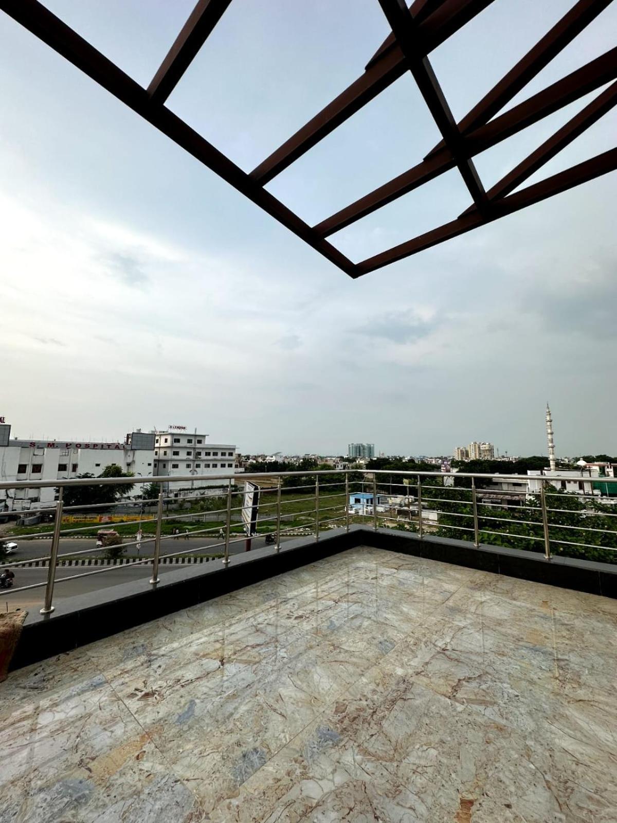 Grand Pearl Hotel & Banquet Lucknow Luaran gambar